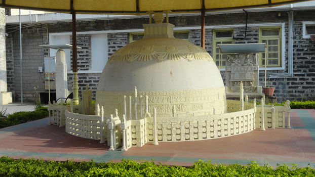 Amaravati-stupa-Model-Amaravati